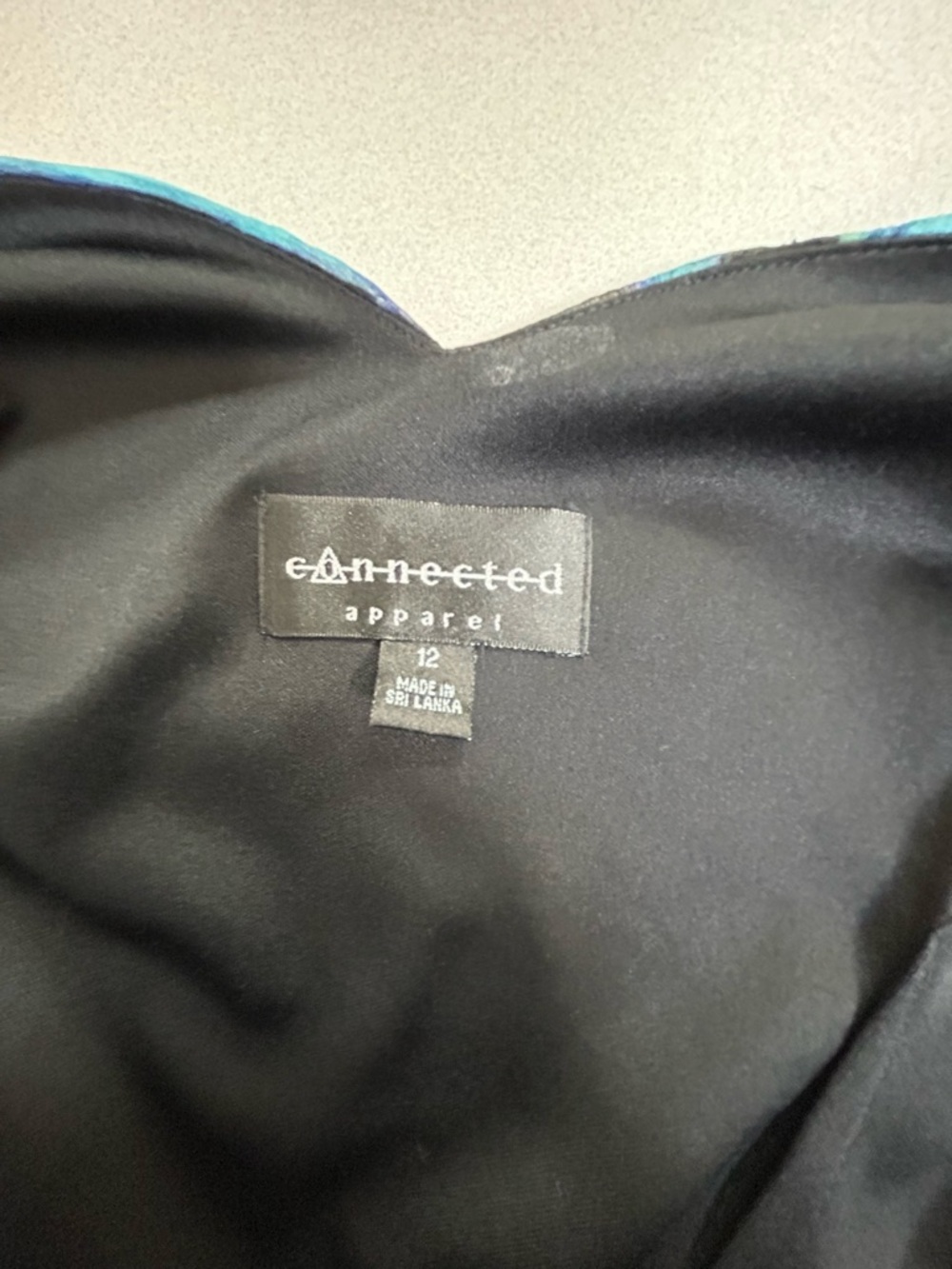 Teal and Green Abstract Print Maxi Dress - Picture 7 of 7